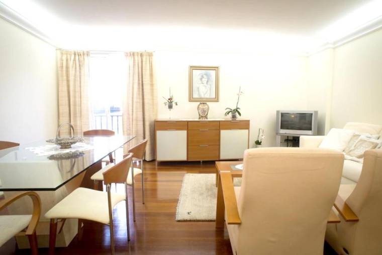 Apartment R. da Alegria