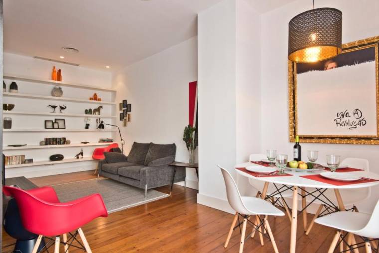 BmyGuest - Campo Pequeno Terrace Apartment