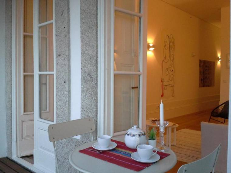 In Oporto Historical Center - Large Apartment