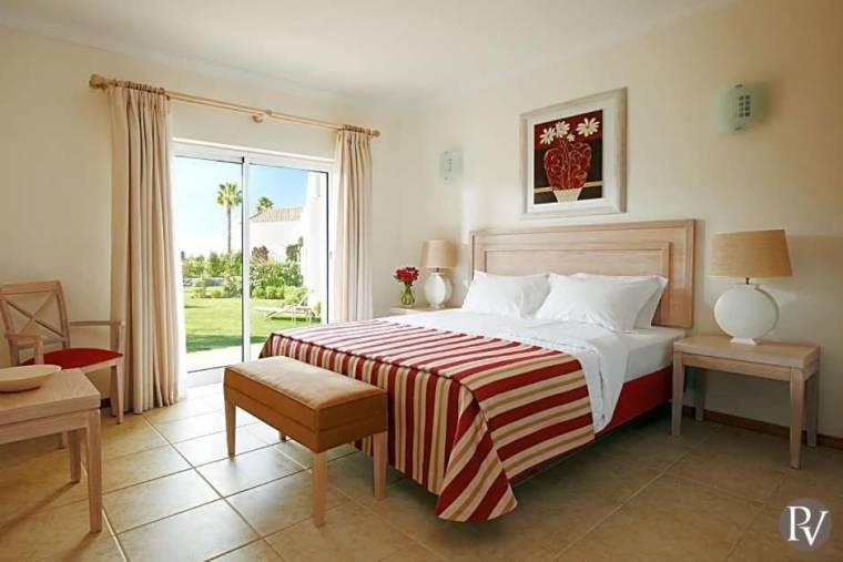 Carvoeiro Apartment Sleeps 6 Pool WiFi