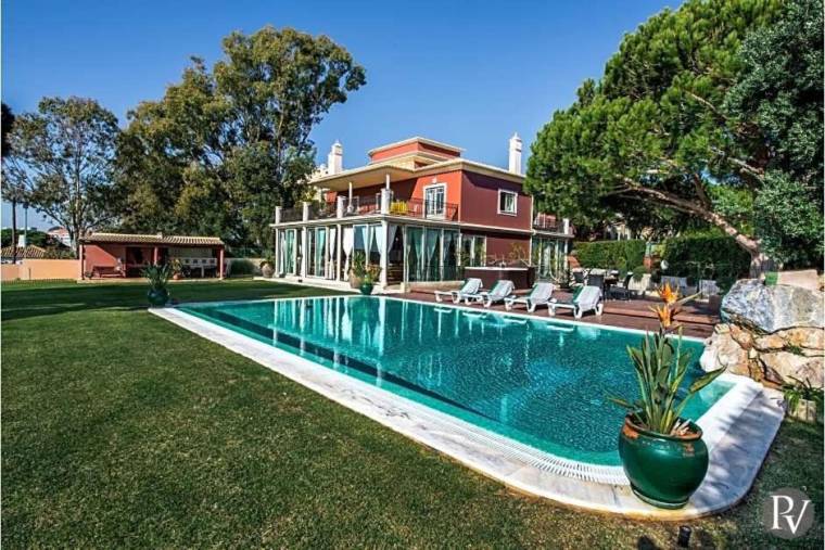 Albufeira Villa Sleeps 12 Pool Air Con WiFi