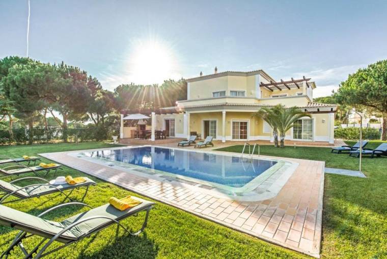 Vilamoura Villa Sleeps 8 Pool Air Con WiFi