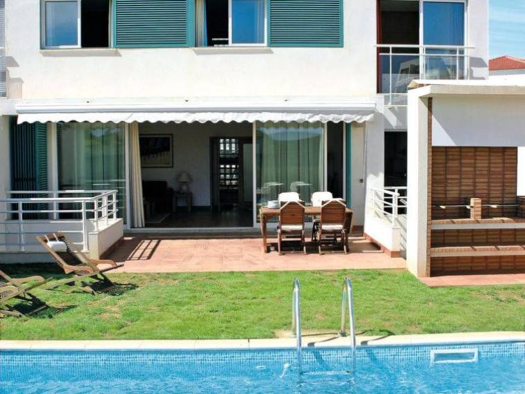 Amoreira Apartment Sleeps 9 Pool Air Con WiFi