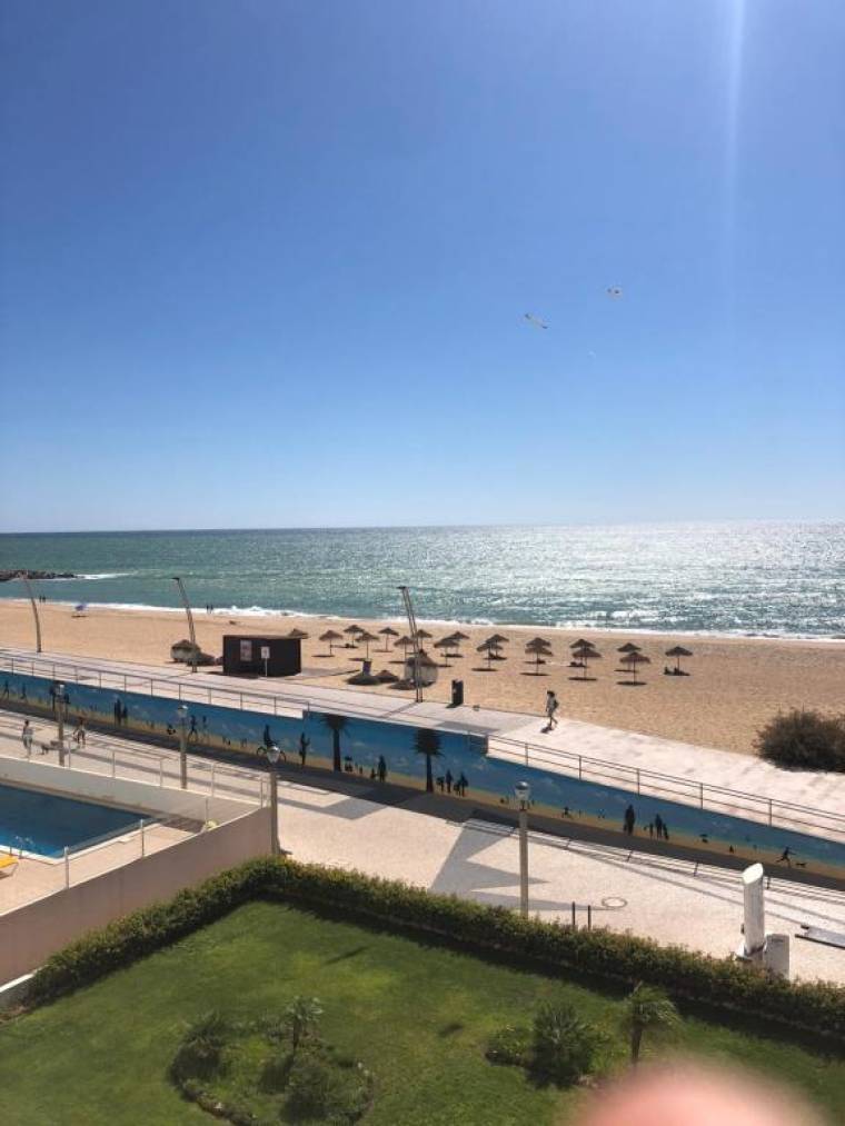 Apartment Girasol Front Beach Quarteira Algarve