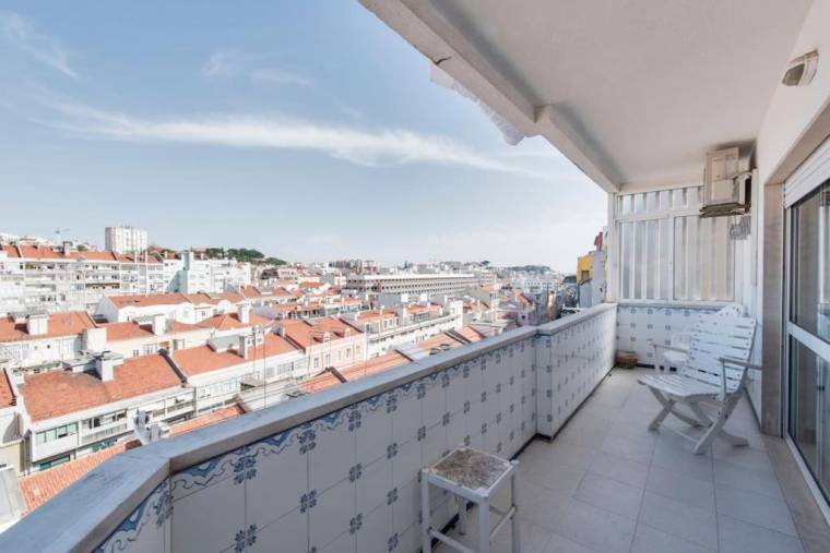 Lovely flat near old Lisbon`s center Amazing View.