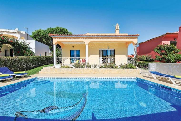 Vilamoura Villa Sleeps 6 Pool Air Con WiFi