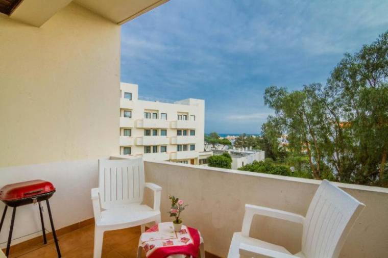 - Sunny & Cozy - 5min to beach - Perfect for couples!