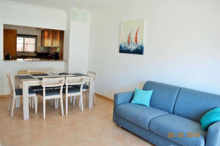 Ground floor 2-bedroom apartment, Praia da Luz