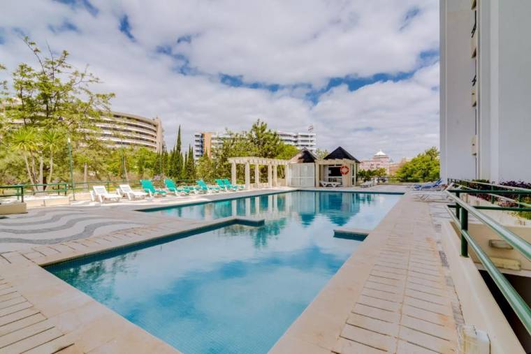 Tália II - Pool & City Center - Vilamoura