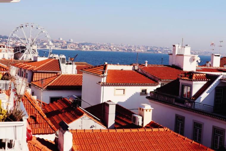 SEA VIEW with Terrace in Historic Old Town, Cascais