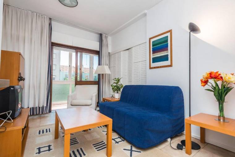 Costa Apartment in Central Lisbon
