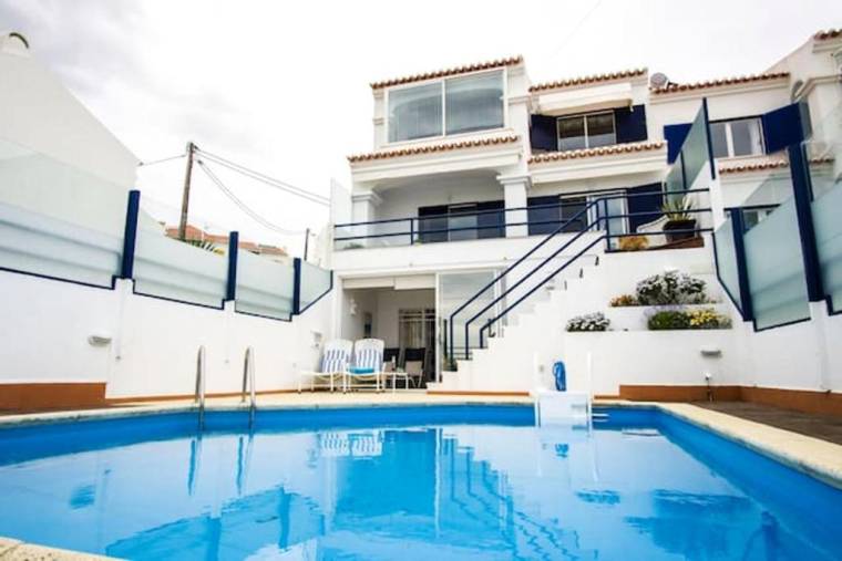 House with 4 bedrooms in Ericeira with wonderful sea view private pool furnished terrace 500 m from the beach