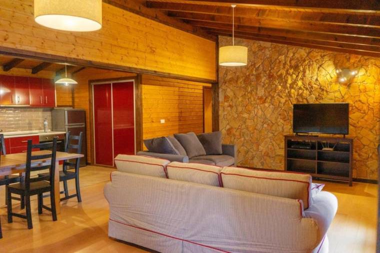 Chalet with 3 bedrooms in Branca AlbergariaaVelha with shared pool furnished balcony and WiFi