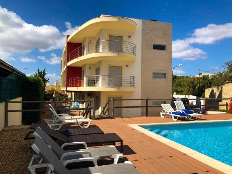 One bedroom Apartment - Olhos de gua - Next to the supermarket Intermarch