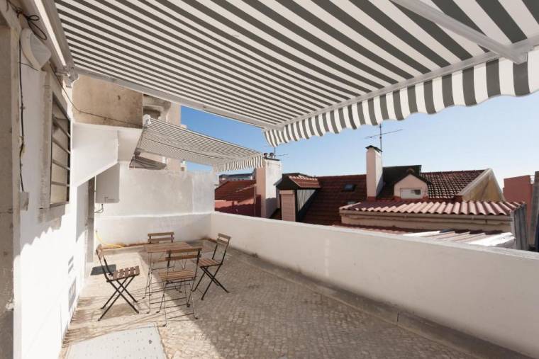 Nice terrace Guest House in Graça