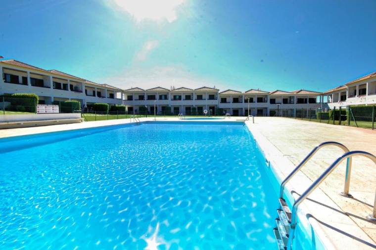 Casa de Verão - Swimming Pool - Free WiFi - By Bedzy