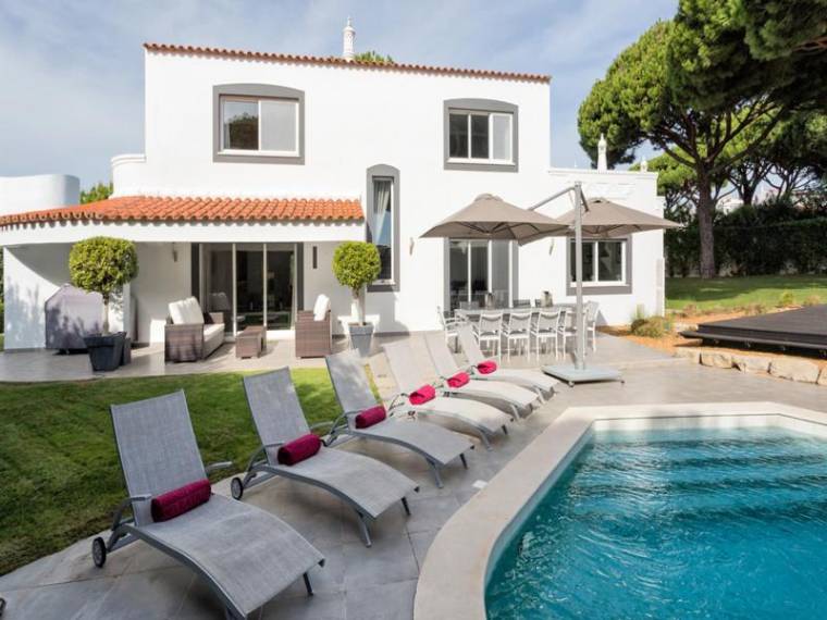 Villa in Vale do Lobo Sleeps 8 includes Swimming pool Air Con and WiFi 7 9