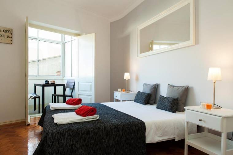 Graca Views for six Apartment |RentExperience