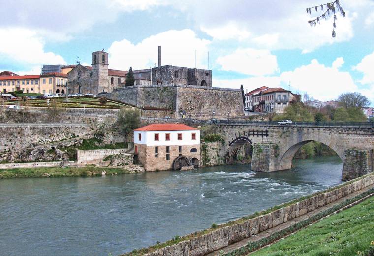 Barcelos across the River Cávado