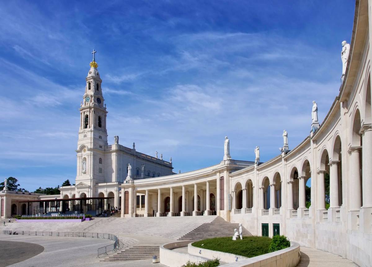 Sanctuary Of F tima F tima Churches Portugal Travel Guide