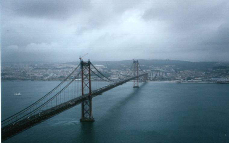 Ponte 25 de Abril - Lisbon