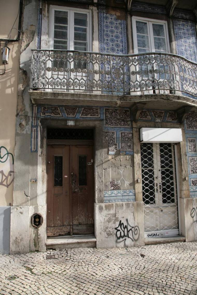 Old Tiled House - Lisbon
