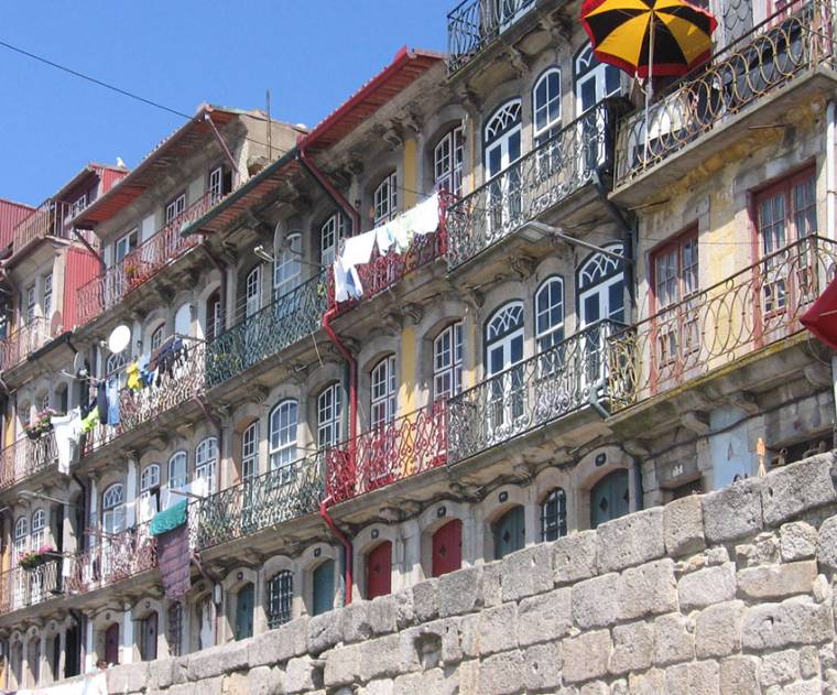 Ribeira Houses - Porto