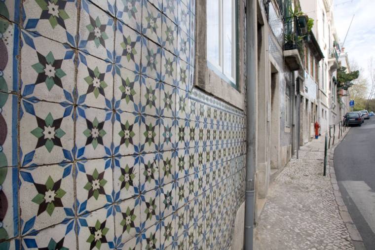 Azulejos near Principe Real - Lisbon
