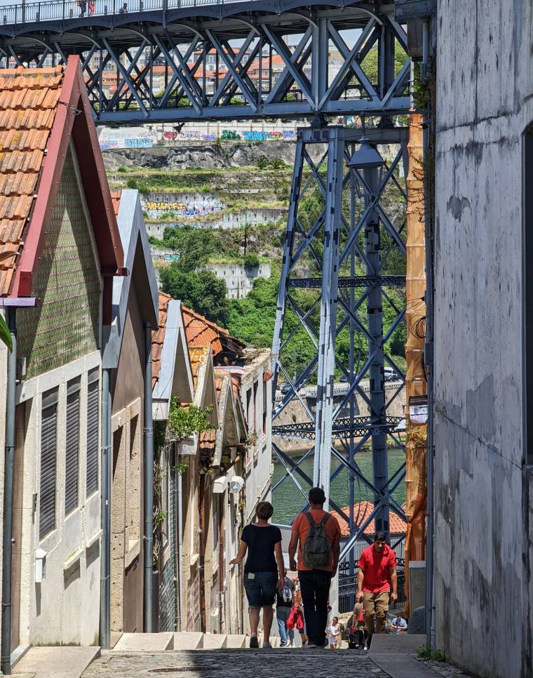 The walk down to the bridge - Porto
