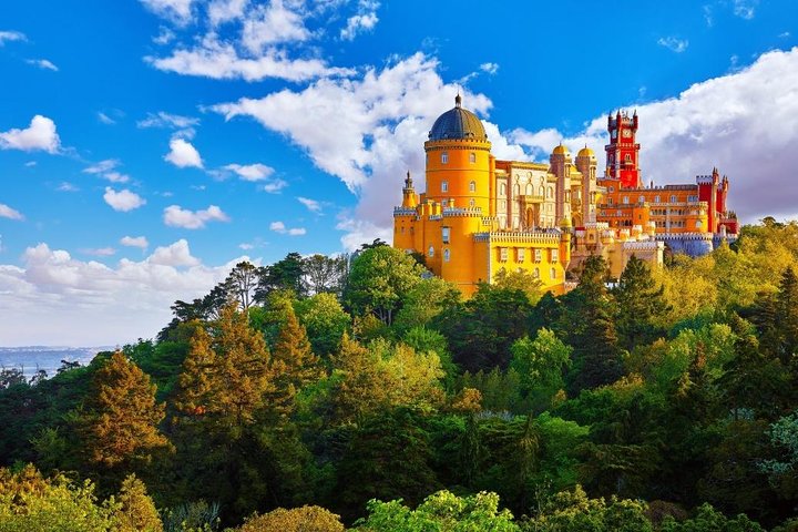 Private Tour: Sintra Day Trip from Lisbon Including Wine Tasting