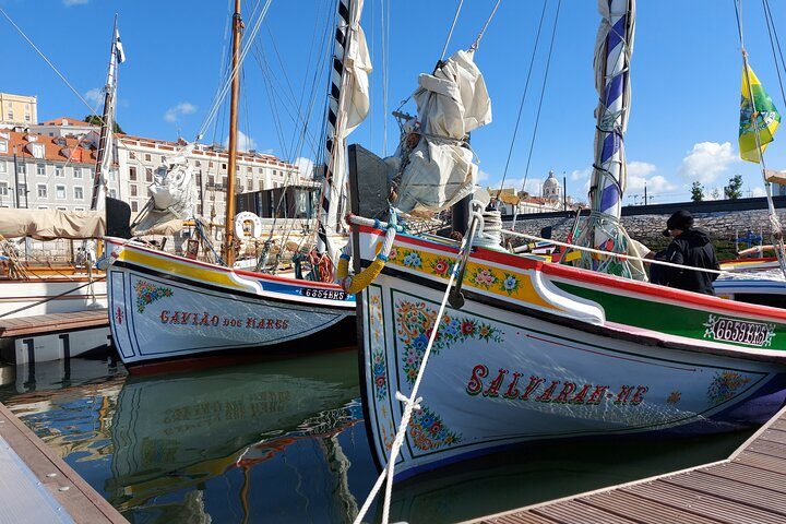 Sailing -Sunset Tour in the Tagus River from Lisbon