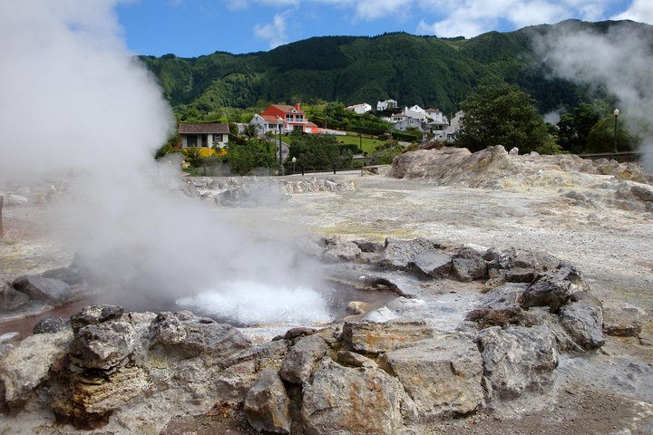 Furnas Private & Customizable Tour (group price)