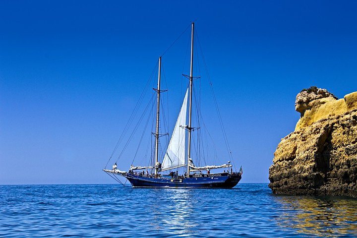 Algarve Day Trip by Jeep and Boat