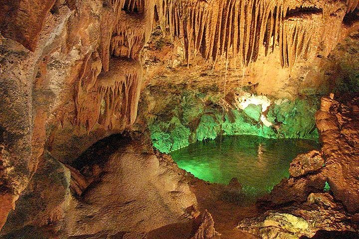 Natural Heritage, Caves, Water Springs and Salt Pans from Nazaré