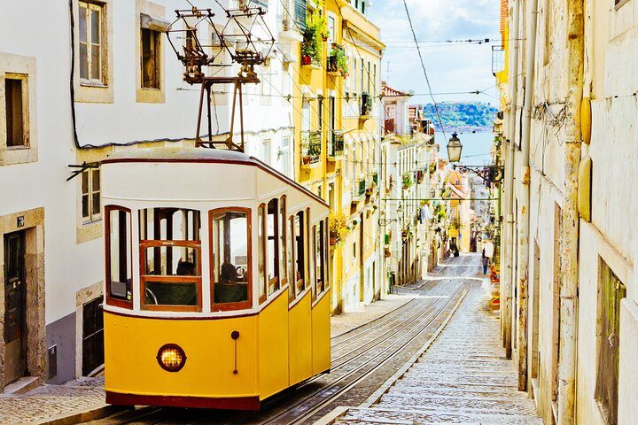 Full-Day Tour of Lisbon - Private Tour