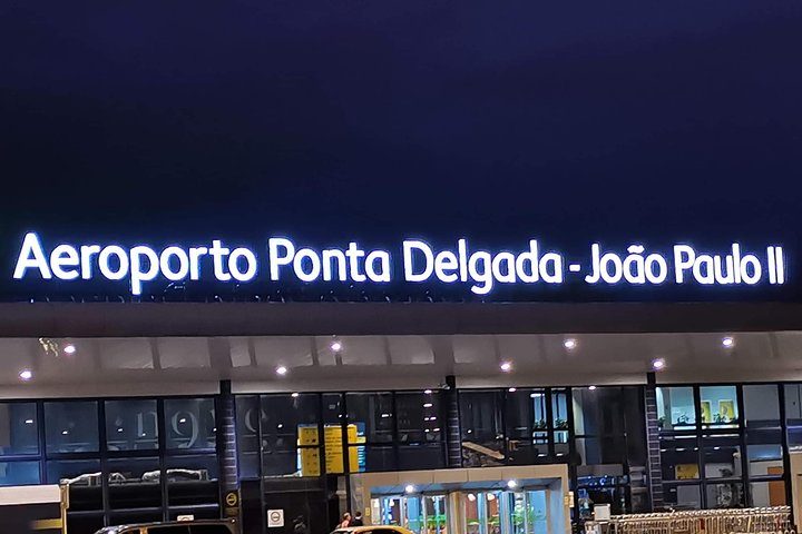 Azores - Airport Transfer to Ponta Delgada city