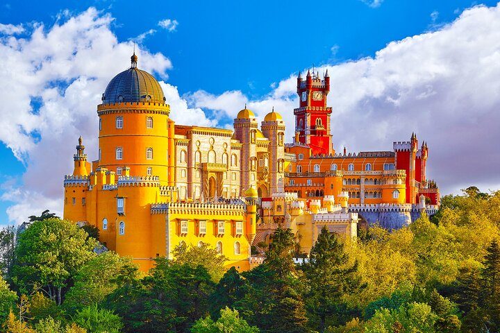 Sintra and Cascais Small Group Tour from Lisbon