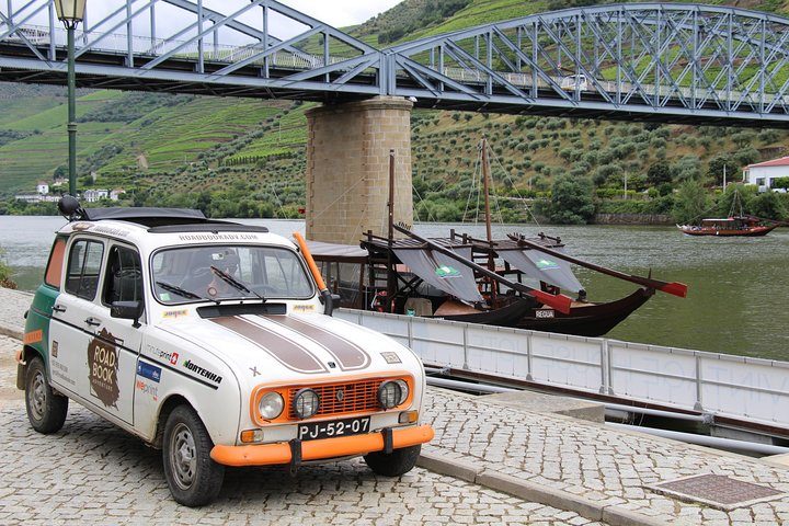 Tour of Porto / Douro Vinhateiro