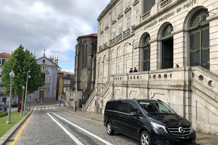 Private Porto Tour Includes Wine Tasting and Boat Tour