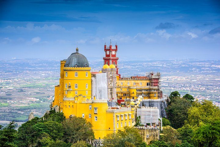 3-Night Private Tour of Lisbon, Sintra, Cascais, Estoril, Óbidos, Nazaré and Fátima