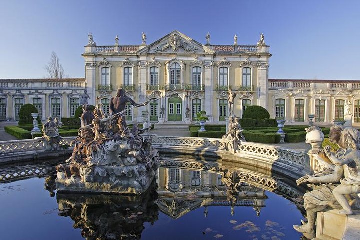 1-day tour to Queluz Palace, Mafra Monastery, Ericeira and Castelo dos