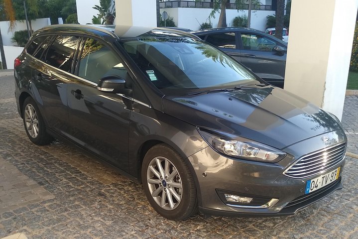 Transfer from Vale do Lobo/Quinta do Lago to Lisbon