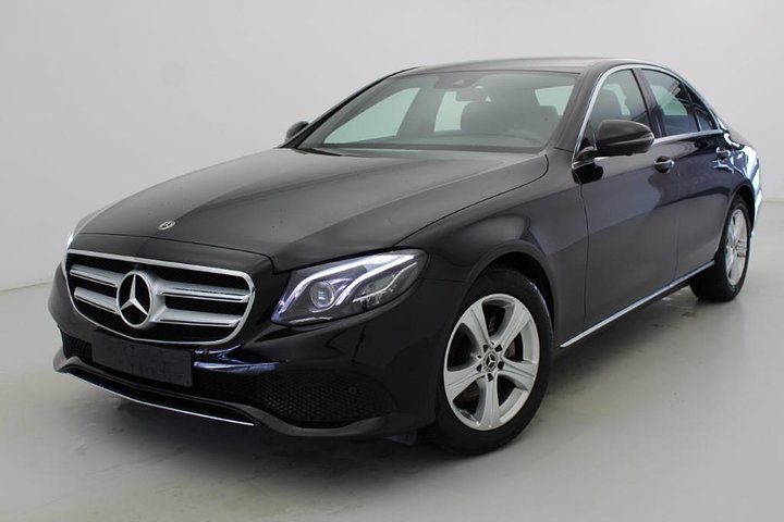 Arrival Private Transfer from Porto Airport OPO to Porto City by Business Car