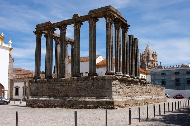 Private Tour to Arraiolos and Évora - UNESCO World Heritage City