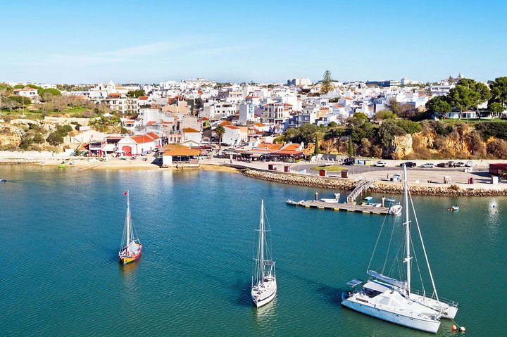 Private Transfer from Alvor to Faro Airport (1-4 pax)