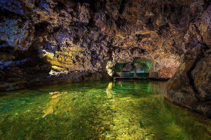 Half-day Caves Tour in Funchal