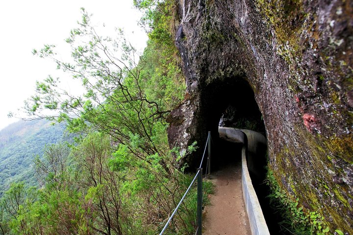 Levada do Furado (Ribeiro Frio - Portela)