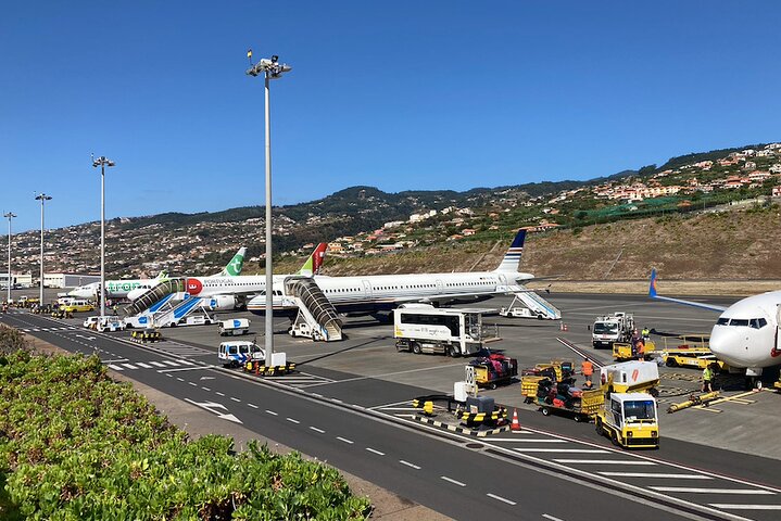 Madeira Airport Transfers Round Trip (FNC)