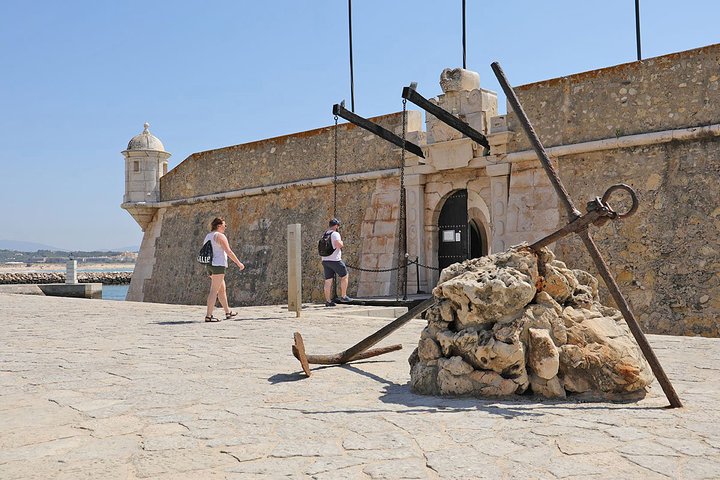 Lagos & Sagres Guided Bus Tour