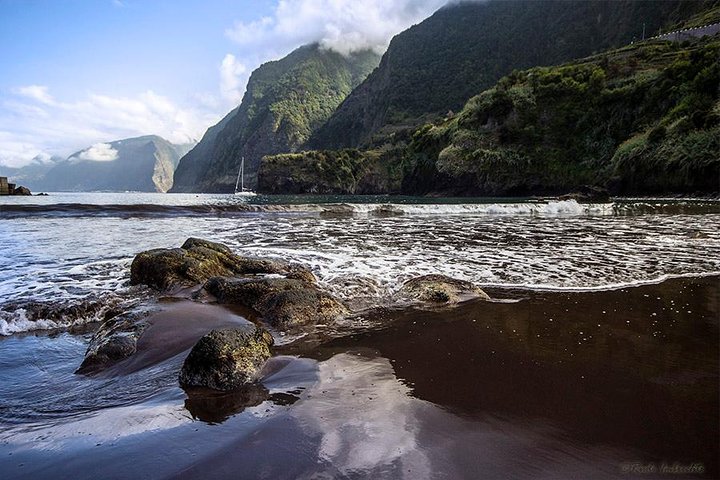 Madeira West Island Tour with Levada Walk and Lunch